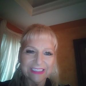 Meet your Posher, Linda